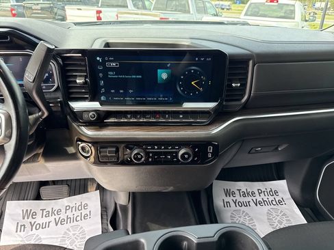 Used 2025 Chevrolet Silverado 2500 LT AWD/4WD image 10