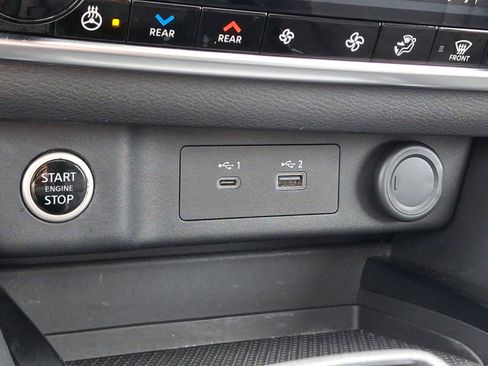 Used 2021 Nissan Rogue SL w/ Premium Package image 26