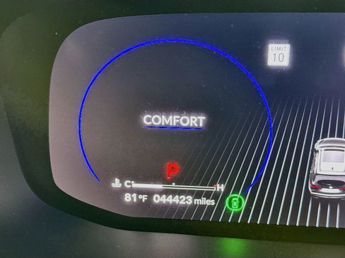 Used 2023 Acura MDX SH-AWD w/ Technology Package image 19