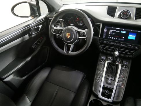 Used 2019 Porsche Macan image 9