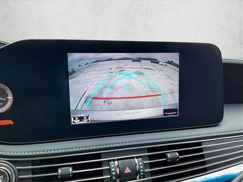 Used 2021 Lexus LS 500 w/ Accessory Package (Z2) RWD image 23