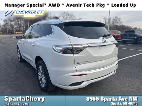 Used 2023 Buick Enclave Avenir image 5