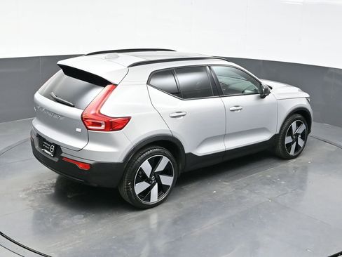 Used 2023 Volvo XC40 Recharge Ultimate image 31