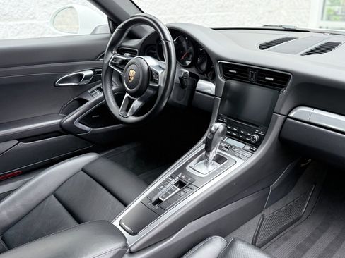 Used 2017 Porsche 911 Carrera 4 AWD/4WD image 45