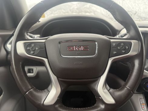 Used 2018 GMC Acadia SLT image 14