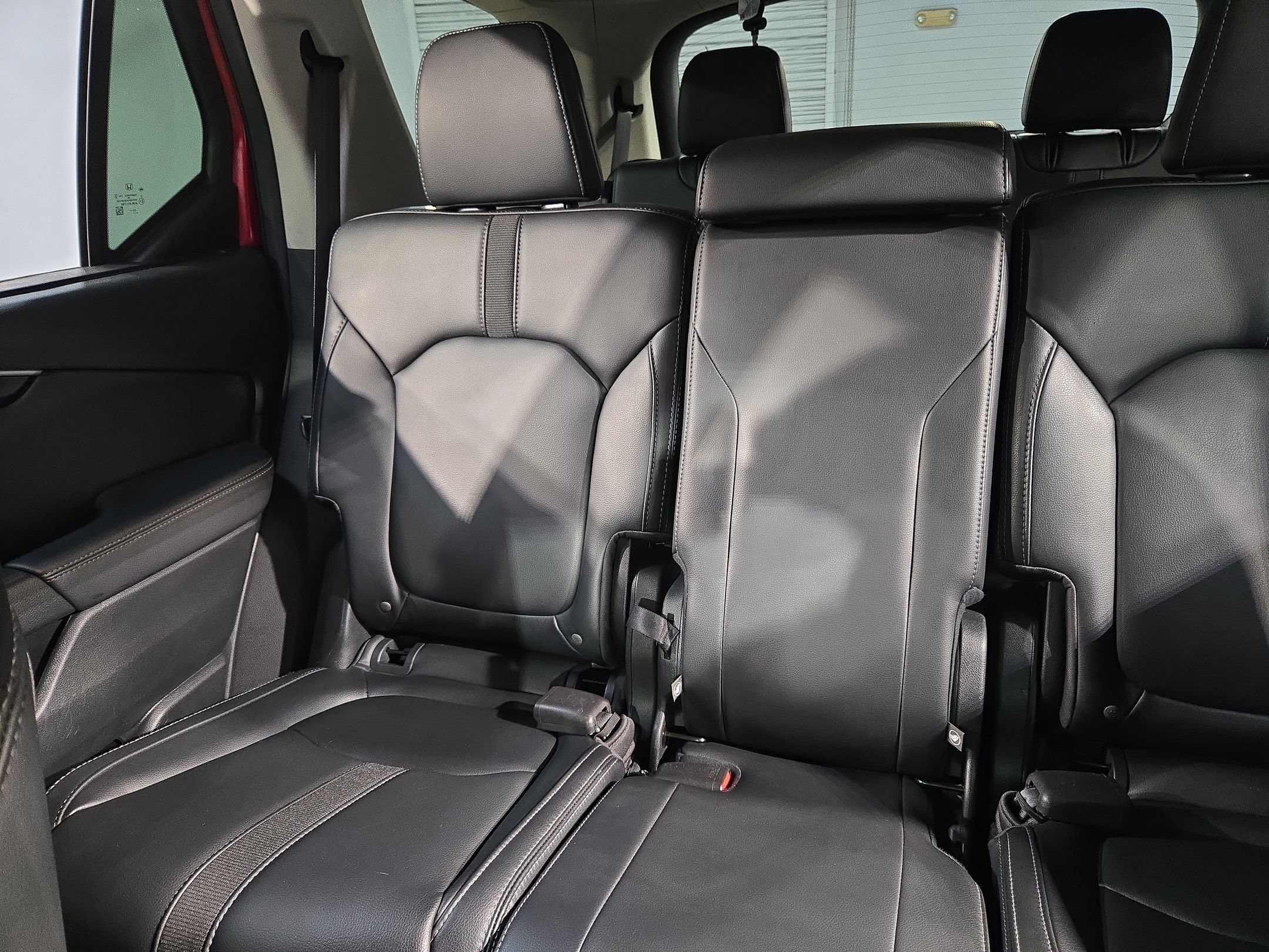 Used 2025 Honda Pilot EX-L image 12