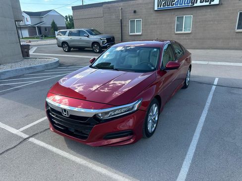 Used 2018 Honda Accord LX image 4