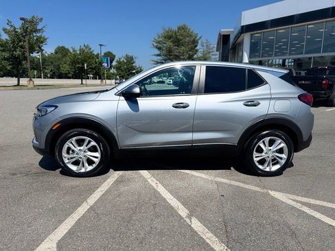 Used 2023 Buick Encore GX Preferred w/ Cold Weather Comfort Package AWD/4WD image 2