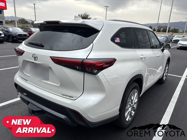 Used 2021 Toyota Highlander Limited FWD image 19