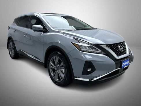 Used 2023 Nissan Murano Platinum w/ Cargo Package image 3