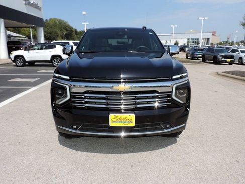 Certified 2026 Chevrolet Suburban Premier w/ Sun And Tow Package AWD/4WD image 2