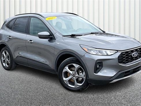 Used 2025 Ford Escape ST-Line Select image 1