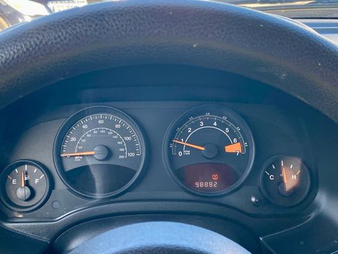 Used 2014 Jeep Compass Sport image 14