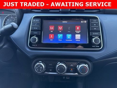 Used 2023 Nissan Versa SV image 17