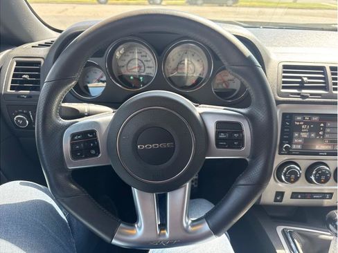 Used 2013 Dodge Challenger SRT8 w/ Harman Kardon Audio Group RWD image 17