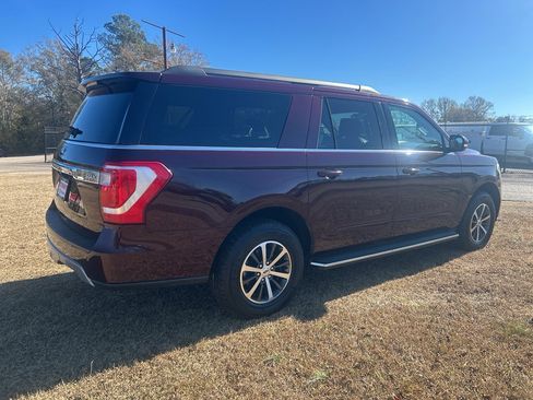 Used 2020 Ford Expedition Max XLT w/ Equipment Group 202A image 11