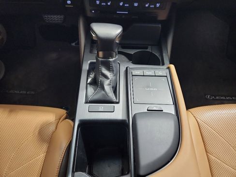 Used 2019 Lexus ES 350 Luxury w/ Accessory Package 2 image 27