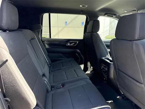 Used 2024 Chevrolet Suburban LS image 24