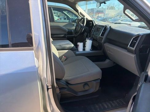 Used 2016 Ford F150 XLT w/ Trailer Tow Package image 7