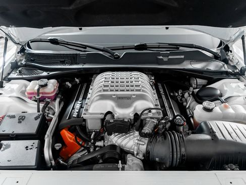 Used 2015 Dodge Challenger SRT Hellcat image 48