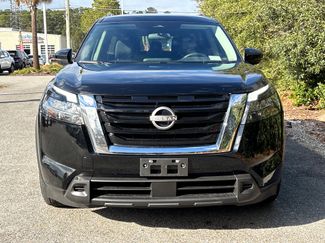 Certified 2024 Nissan Pathfinder SV video 2