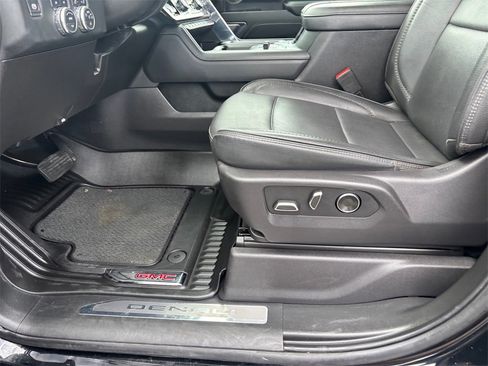 Certified 2024 GMC Sierra 2500 Denali w/ Denali Reserve Package image 26