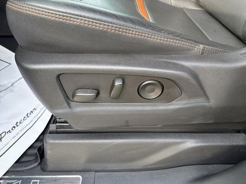 Certified 2023 GMC Sierra 1500 AT4 w/ AT4 Premium Package image 8