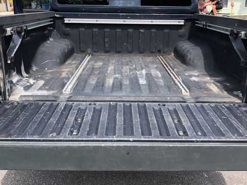 Used 2016 Nissan Frontier SV w/ SV Value Truck Package RWD image 15