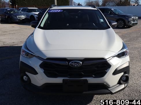 Used 2024 Subaru Crosstrek 2.0i Premium image 2