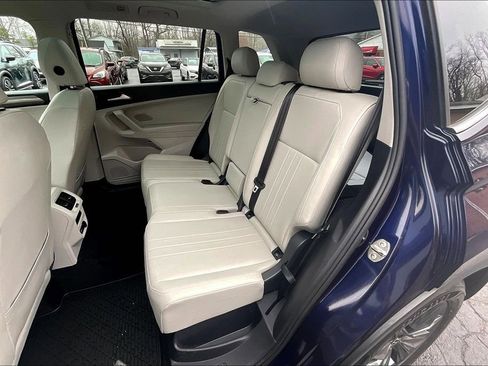 Used 2023 Volkswagen Tiguan SE w/ Panoramic Sunroof Package AWD/4WD image 25