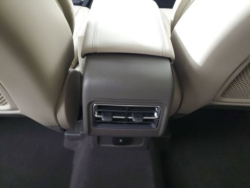 Certified 2024 Lincoln Corsair AWD image 14