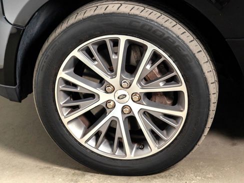 Used 2011 Land Rover Range Rover Autobiography image 16