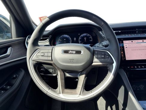 New 2026 Jeep Grand Cherokee Altitude AWD/4WD image 13