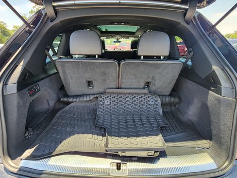 Used 2019 Audi Q7 2.0T Premium Plus w/ Premium Plus Package AWD/4WD image 25