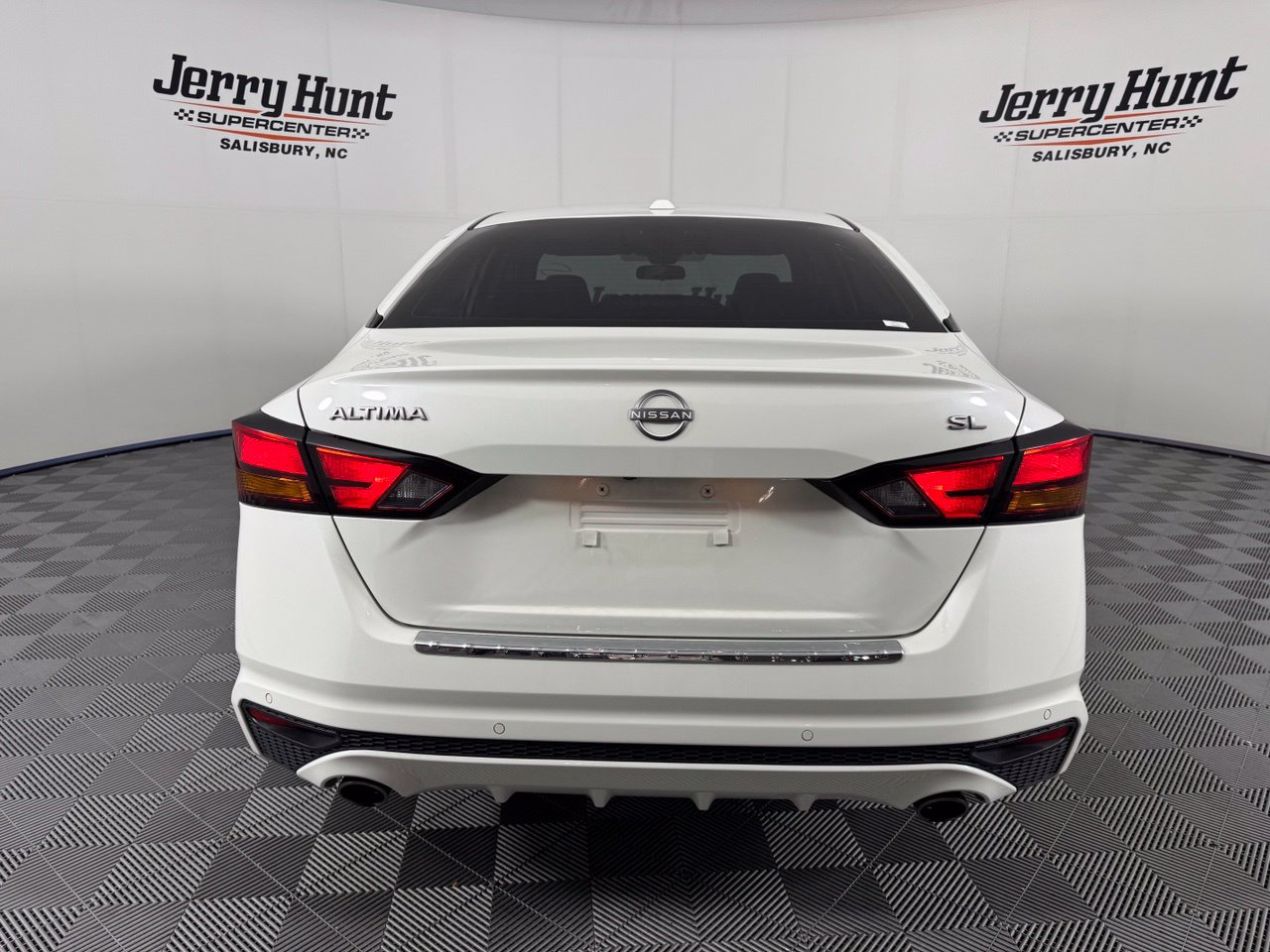 Used 2023 Nissan Altima 2.5 SL AWD/4WD image 8
