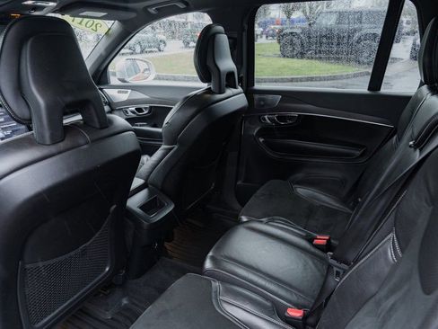 Used 2017 Volvo XC90 T5 R-Design w/ Vision Package image 23