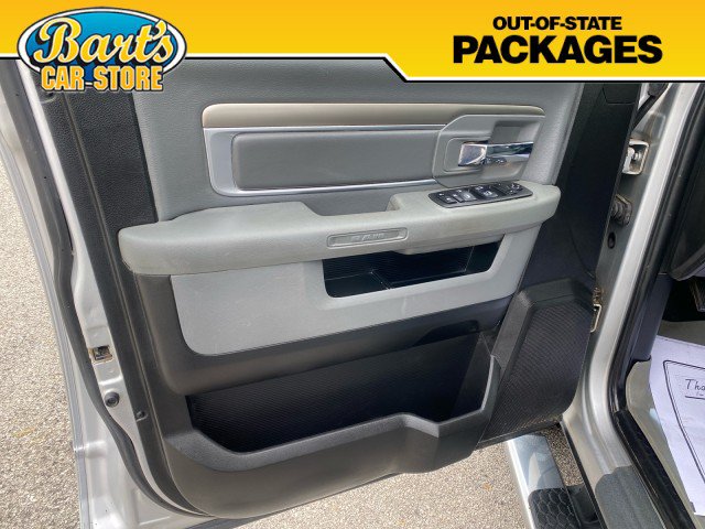 Used 2018 RAM 1500 Classic SLT AWD/4WD image 23