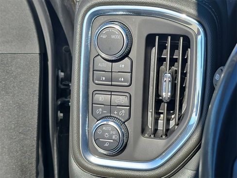 Used 2023 GMC Sierra 3500 Denali image 28