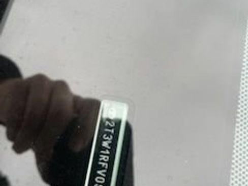 Used 2025 Toyota RAV4 XLE image 5