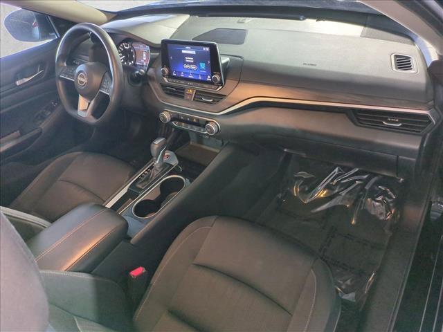 Used 2024 Nissan Altima 2.5 SV FWD image 20