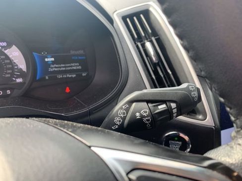 Used 2024 Ford Edge SEL image 26