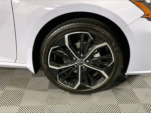 New 2026 Nissan Altima 2.5 SR AWD/4WD image 16