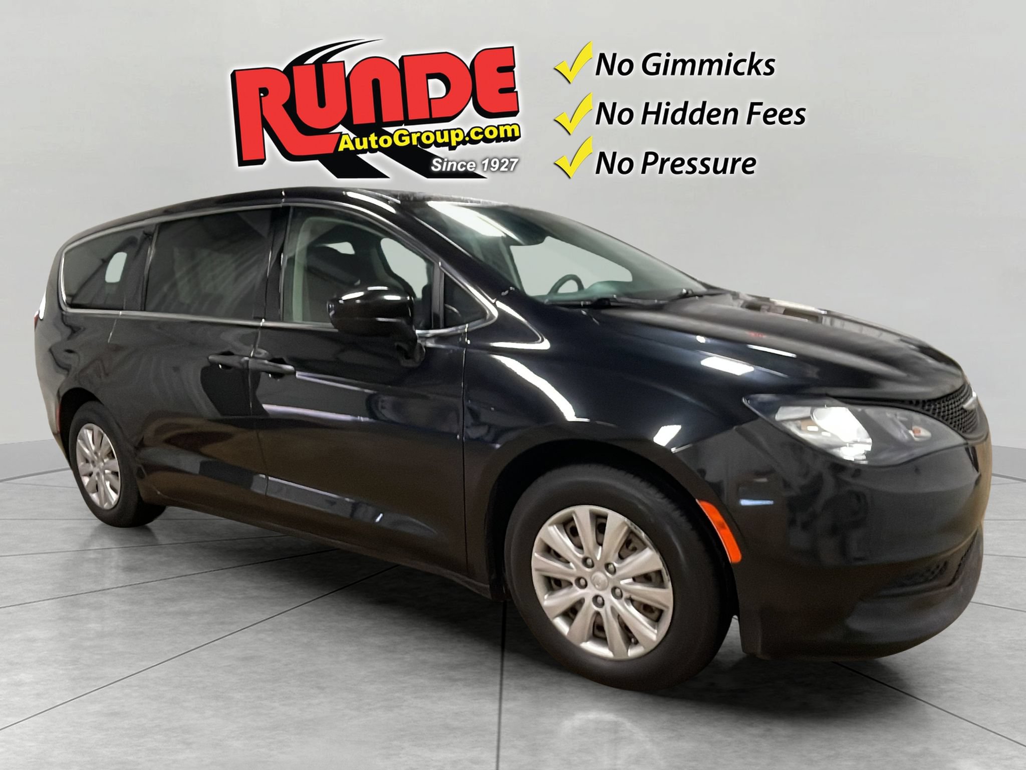 Used 2021 Chrysler Voyager L FWD image 10