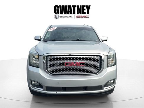Used 2015 GMC Yukon Denali w/ Premium Package image 2