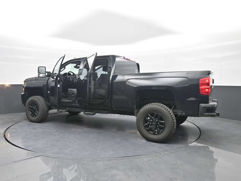 Used 2016 Chevrolet Silverado 2500 LT w/ Midnight Edition AWD/4WD image 39