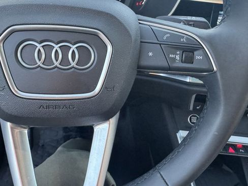 Used 2025 Audi Q3 2.0T Premium w/ Convenience Package image 23