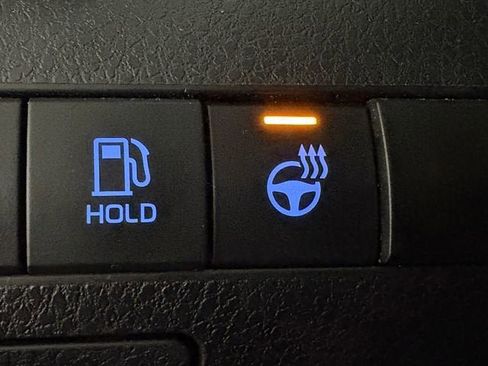 Certified 2021 Toyota Camry XLE FWD image 11