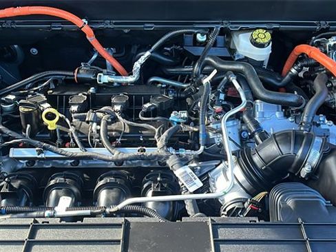 Certified 2025 Ford Maverick XLT w/ Equipment Group 301A image 13