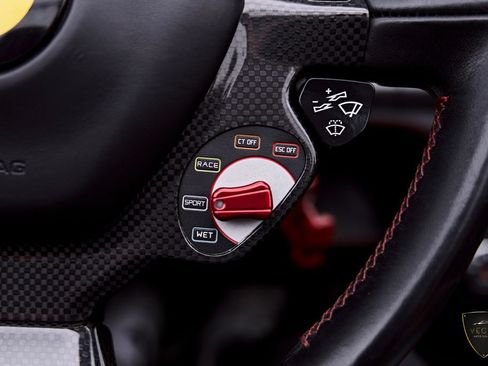 Used 2014 Ferrari 458 Spider RWD image 66