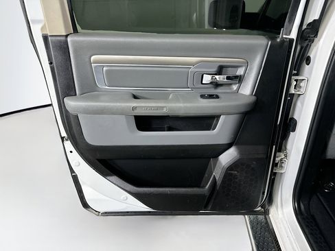 Used 2018 RAM 1500 Big Horn AWD/4WD image 24